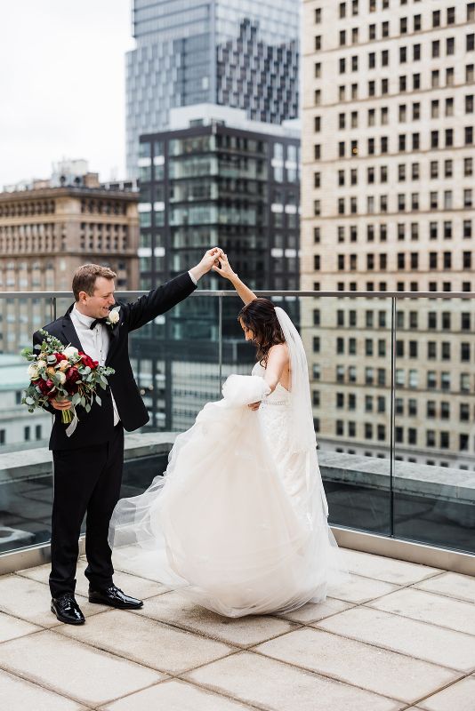 Bridal portraits on the rooftop of the Hotel Monaco Pittsburgh