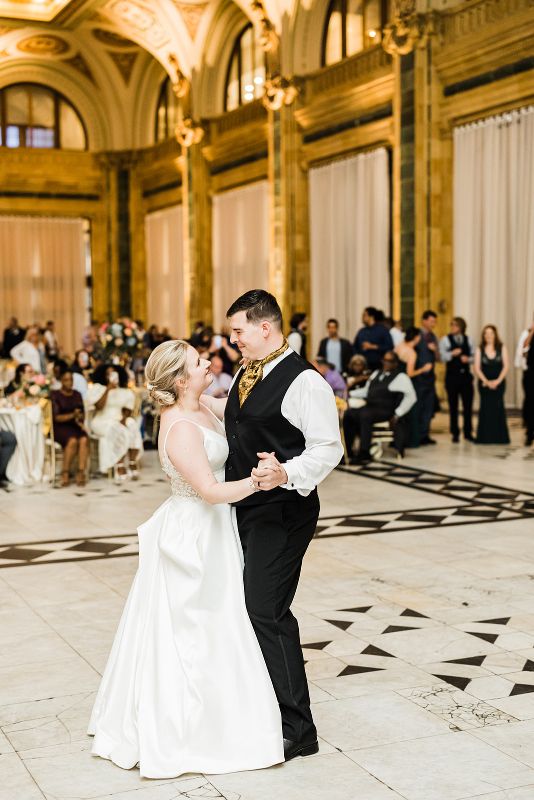 Bride and groom share first dance at downtown Pittsburgh vow renewal