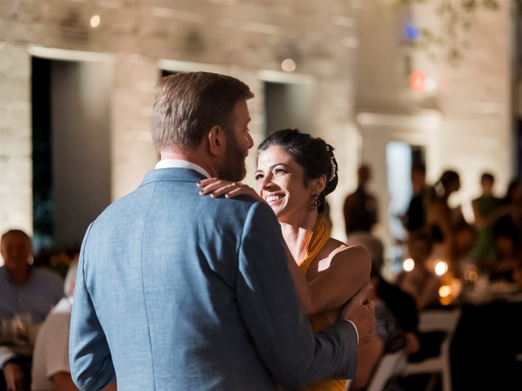 Vibrant GEM on the Allegheny Wedding| Steven Dray Photography