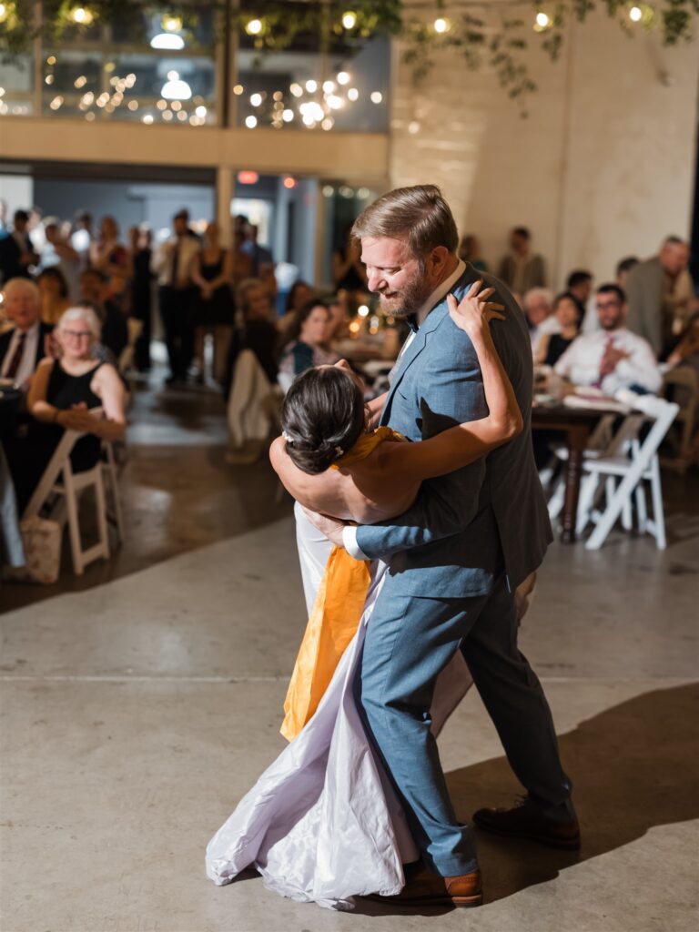 Vibrant GEM on the Allegheny Wedding| Steven Dray Photography